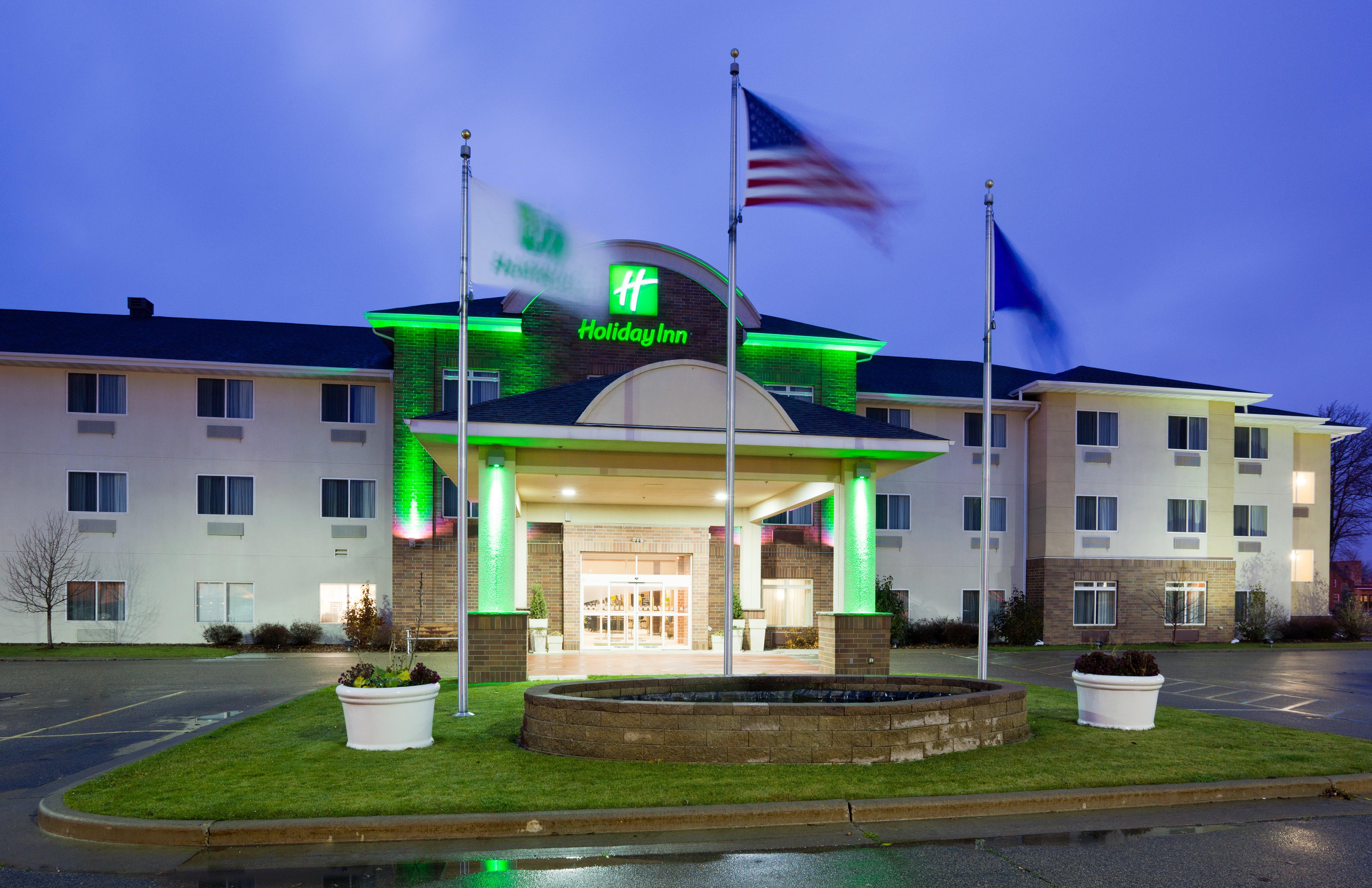 Holiday Inn Conference Center Marshfield, An Ihg Hotel Exterior photo